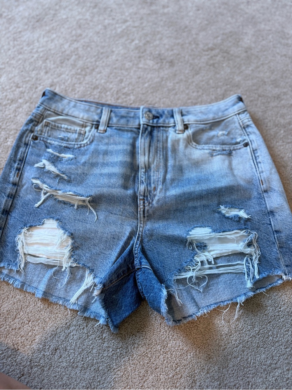 American Eagle High Rise Jean Short - Mom Jean